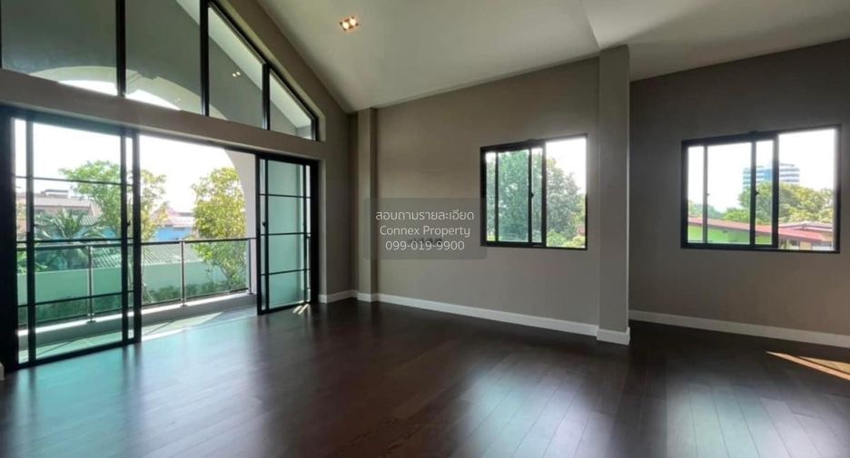 For sale 4 bedrooms house in Pak Kret, Nonthaburi