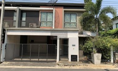 出售 3 卧室 联排别墅 在 Don Mueang, 曼谷