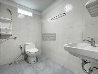 Casa en venta de 5 habitaciones en Thung Khru, Bangkok
