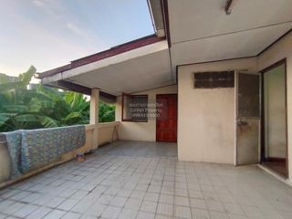 À vendre 8 chambres maison à Wang Thonglang, Bangkok