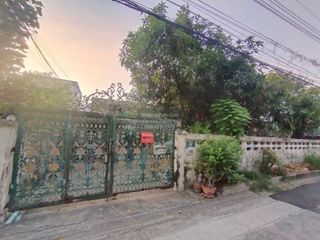 À vendre 8 chambres maison à Wang Thonglang, Bangkok