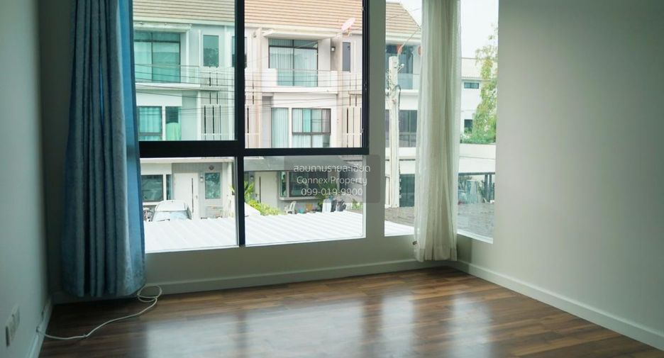 For sale 3 ベッドルーム townhouse in Khan Na Yao, Bangkok