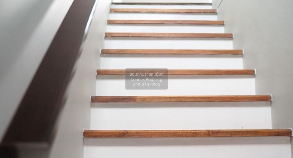 For sale 3 ベッドルーム townhouse in Khan Na Yao, Bangkok