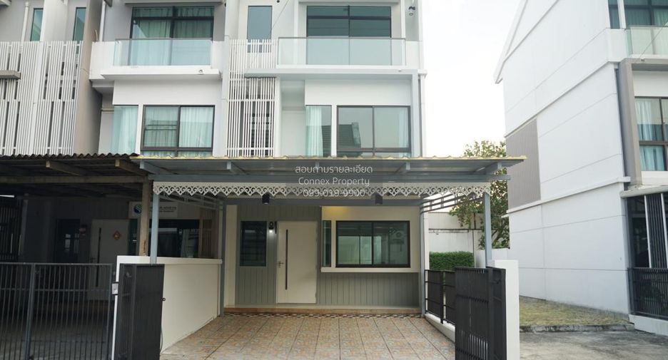 For sale 3 ベッドルーム townhouse in Khan Na Yao, Bangkok