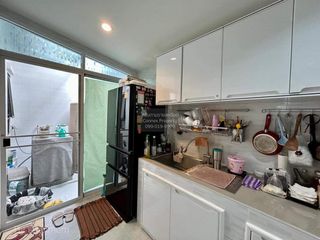 Casa adosada en venta de 3 habitaciones en Nong Khaem, Bangkok