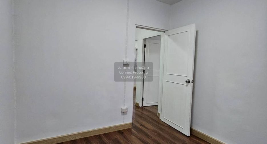 For sale 3 bedrooms townhouse in Phra Samut Chedi, Samut Prakan