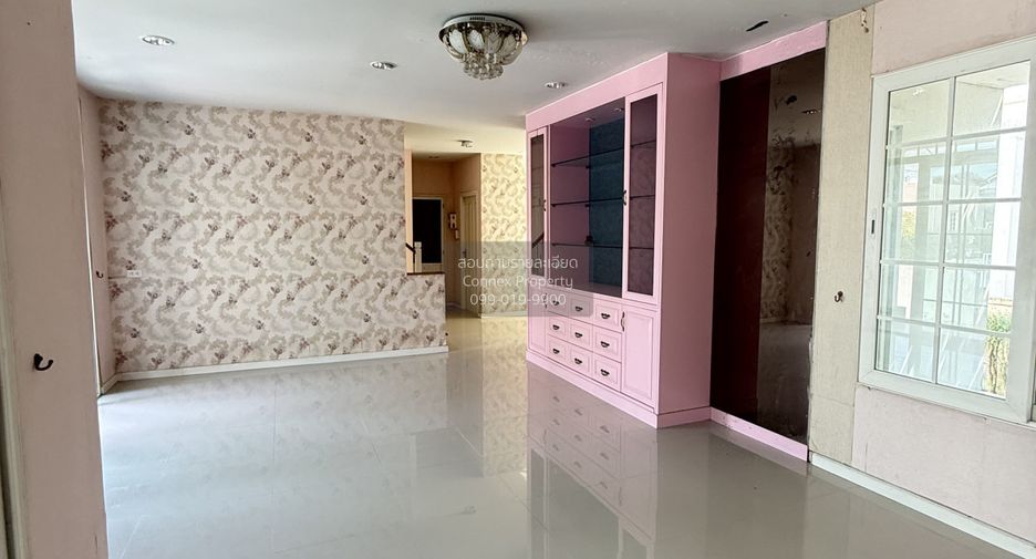 Casa en venta de 6 habitaciones en Bang Bon, Bangkok