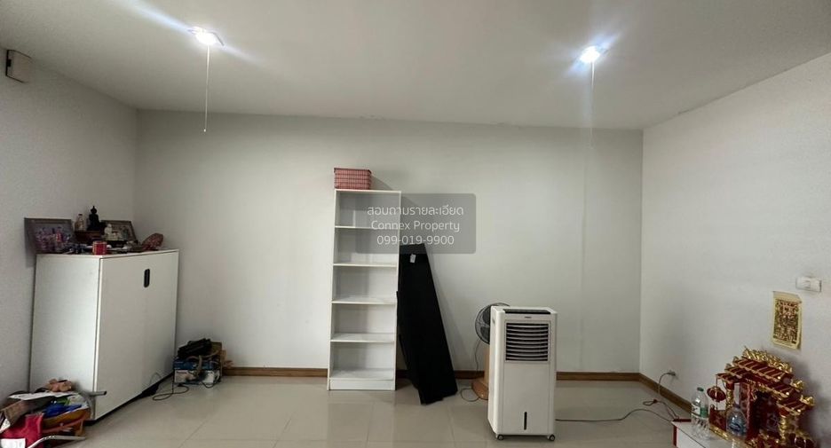 For sale 3 bedrooms townhouse in Lam Luk Ka, Pathum Thani