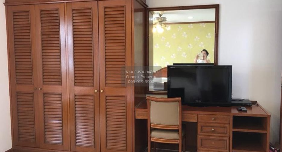 For sale 2 bedrooms condo in Khlong Toei, Bangkok