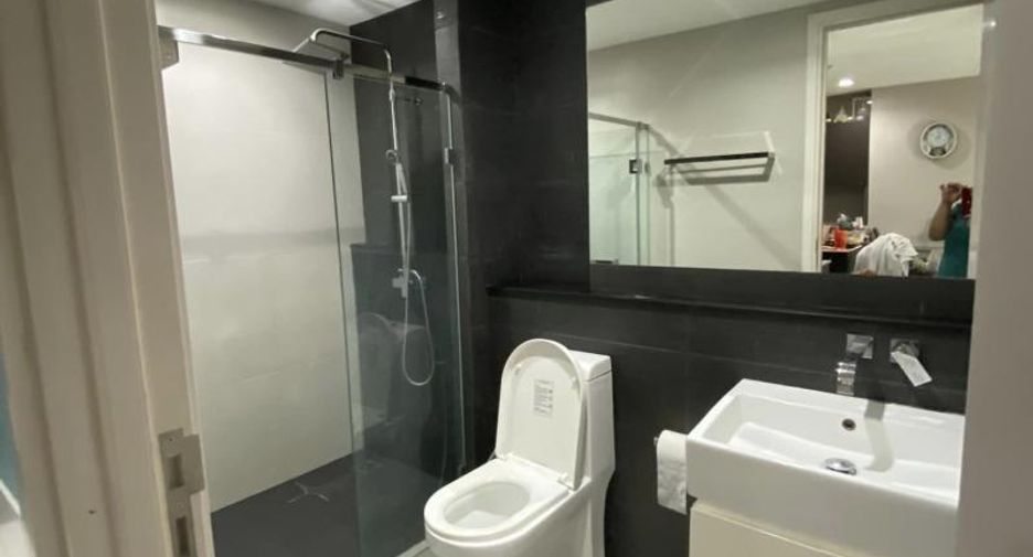 For sale 2 bedrooms condo in Phaya Thai, Bangkok