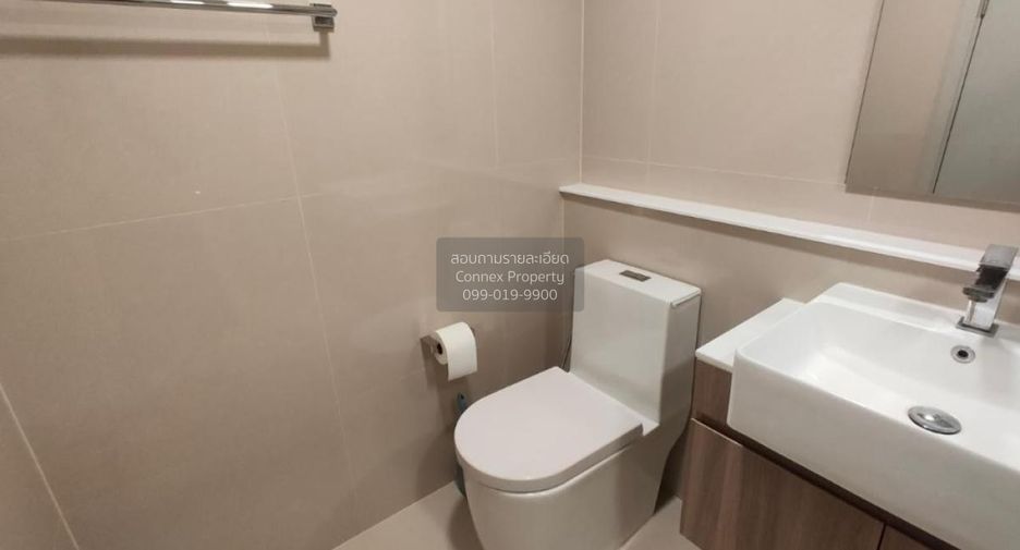 For sale 3 bedrooms condo in Phra Khanong, Bangkok