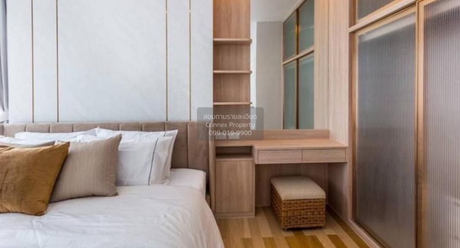 For sale 3 bedrooms condo in Khlong Toei, Bangkok