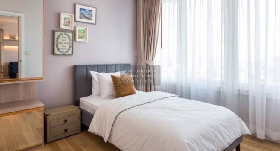 For sale 3 bedrooms condo in Khlong Toei, Bangkok