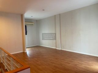 Casa adosada en venta de 3 habitaciones en Phasi Charoen, Bangkok