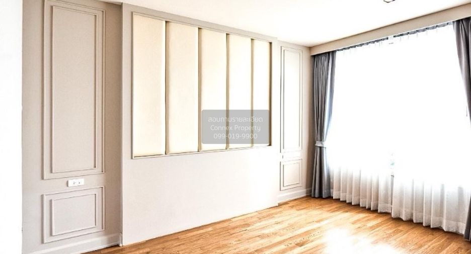 For sale 3 bedrooms condo in Sathon, Bangkok