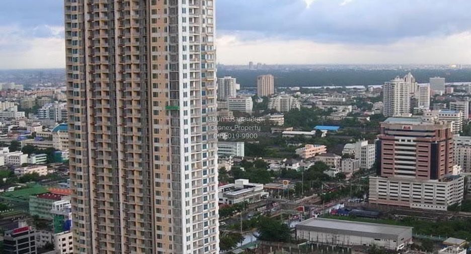 For sale 3 bedrooms condo in Sathon, Bangkok