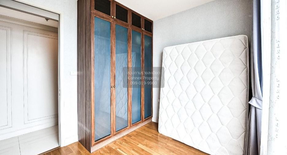 For sale 3 bedrooms condo in Sathon, Bangkok