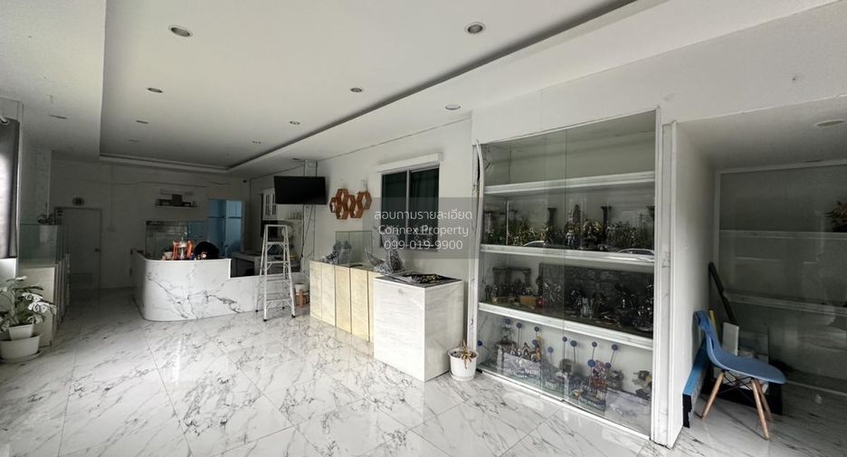 For sale 3 ベッドルーム townhouse in Krathum Baen, Samut Sakhon