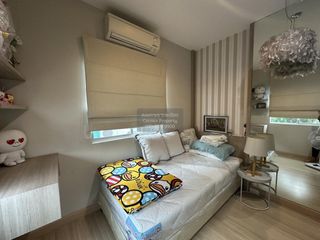 À vendre 3 chambres maison de ville à Krathum Baen, Samut Sakhon