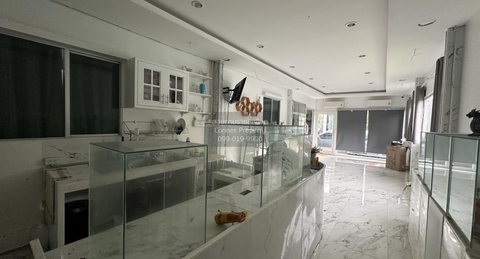 For sale 3 ベッドルーム townhouse in Krathum Baen, Samut Sakhon