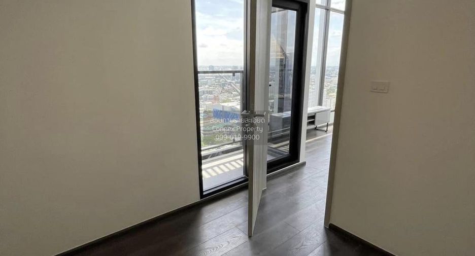 For sale 3 bedrooms condo in Chatuchak, Bangkok