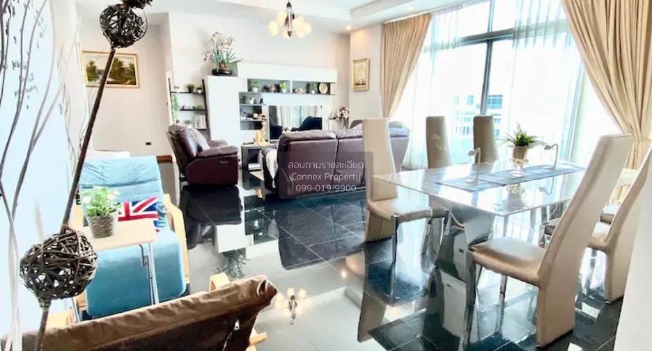 À vendre 5 chambres condo à Huai Khwang, Bangkok