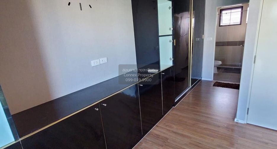 For sale 3 bedrooms townhouse in Bang Kruai, Nonthaburi