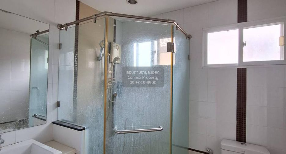 For sale 4 bedrooms house in Krathum Baen, Samut Sakhon