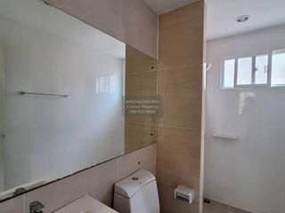 For sale 4 bedrooms house in Krathum Baen, Samut Sakhon