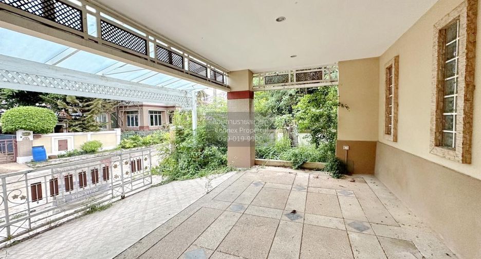 For sale 4 bedrooms house in Krathum Baen, Samut Sakhon