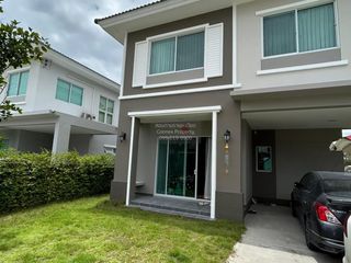 Casa en venta de 3 habitaciones en Bang Khen, Bangkok