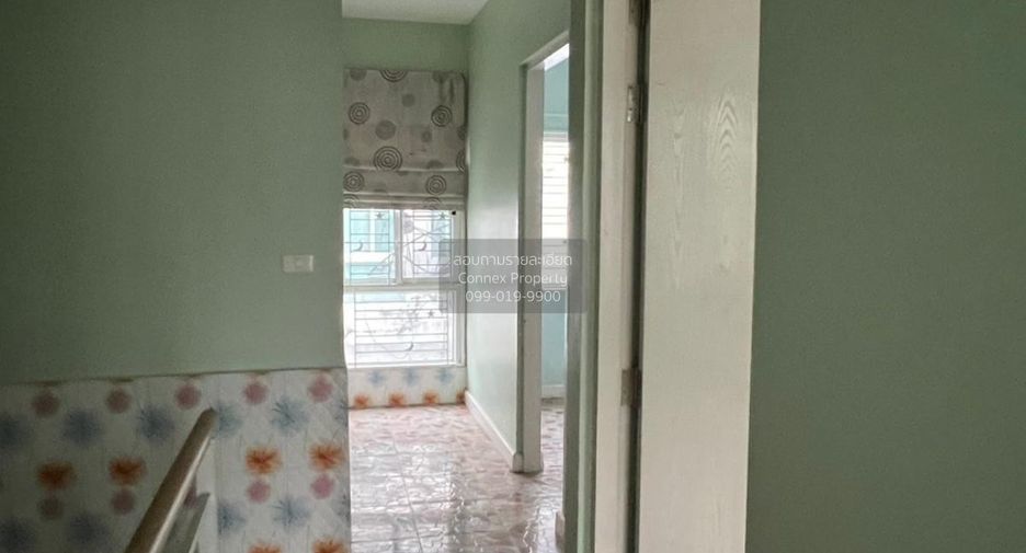 Casa adosada en venta de 3 habitaciones en Min Buri, Bangkok