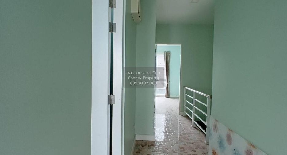Casa adosada en venta de 3 habitaciones en Min Buri, Bangkok