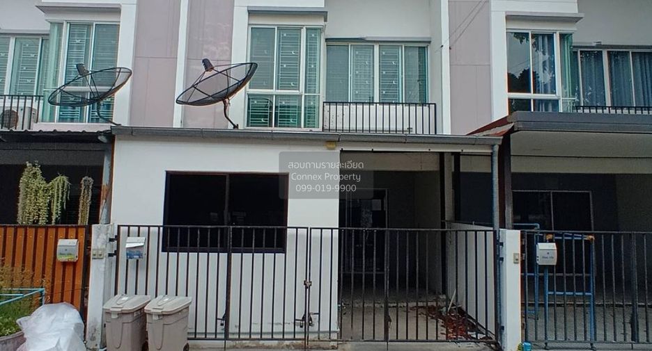 Casa adosada en venta de 3 habitaciones en Min Buri, Bangkok