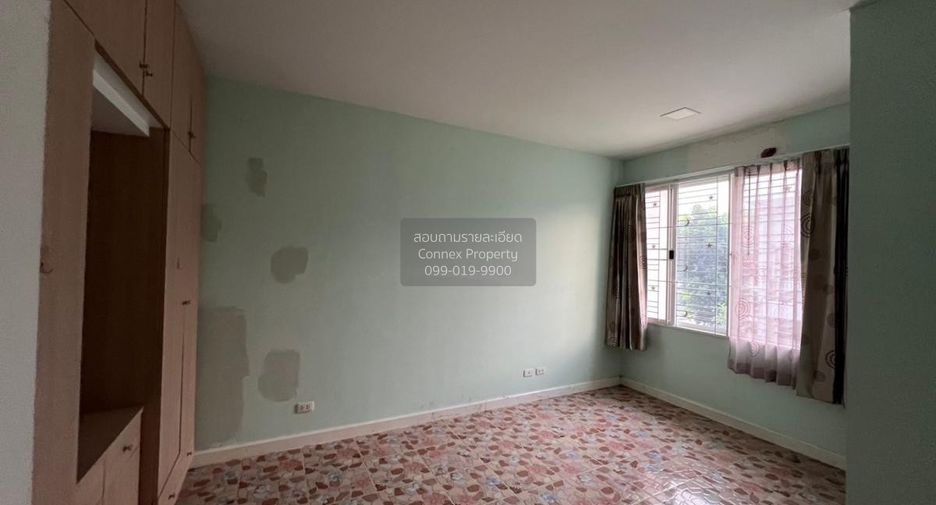 Casa adosada en venta de 3 habitaciones en Min Buri, Bangkok