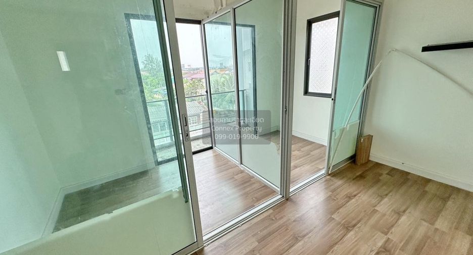 For sale 3 bedrooms townhouse in Bang Bua Thong, Nonthaburi