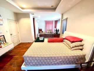 For sale 4 bedrooms house in Mueang Nonthaburi, Nonthaburi