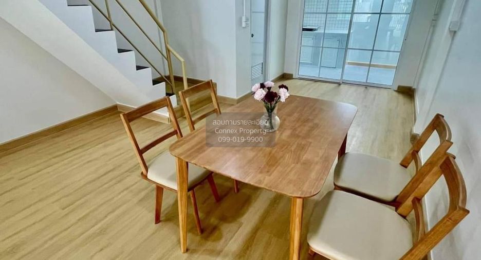 For sale 2 bedrooms townhouse in Khlong Sam Wa, Bangkok