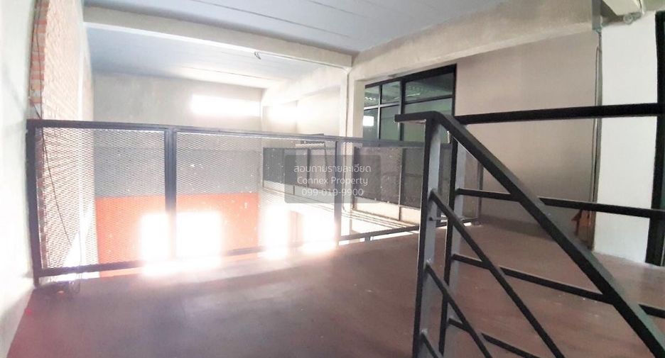 Local comercial en venta de 5 habitaciones en Bang Yai, Nonthaburi