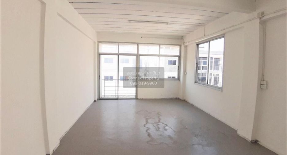 Local comercial en venta de 5 habitaciones en Bang Yai, Nonthaburi