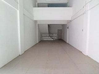Local comercial en venta de 6 habitaciones en Bang Yai, Nonthaburi