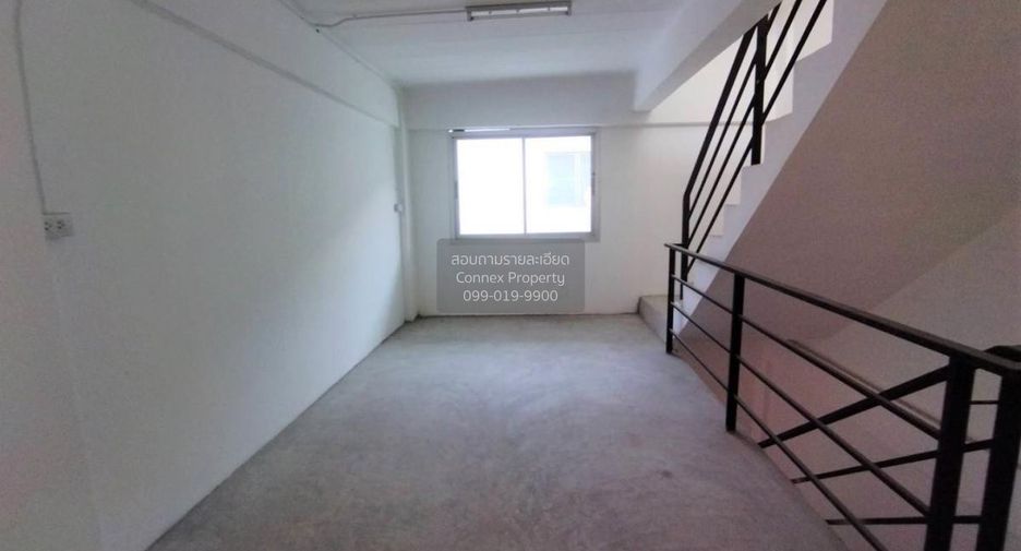 Local comercial en venta de 6 habitaciones en Bang Yai, Nonthaburi
