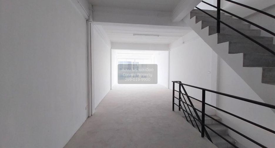 Casa adosada en venta de 6 habitaciones en Bang Yai, Nonthaburi