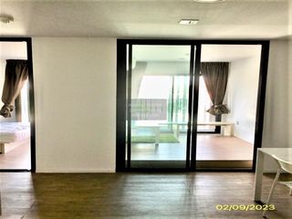 For sale 2 bedrooms condo in Mueang Samut Prakan, Samut Prakan