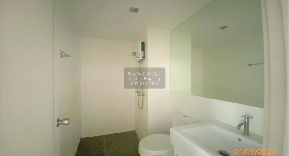 For sale 2 bedrooms condo in Mueang Samut Prakan, Samut Prakan
