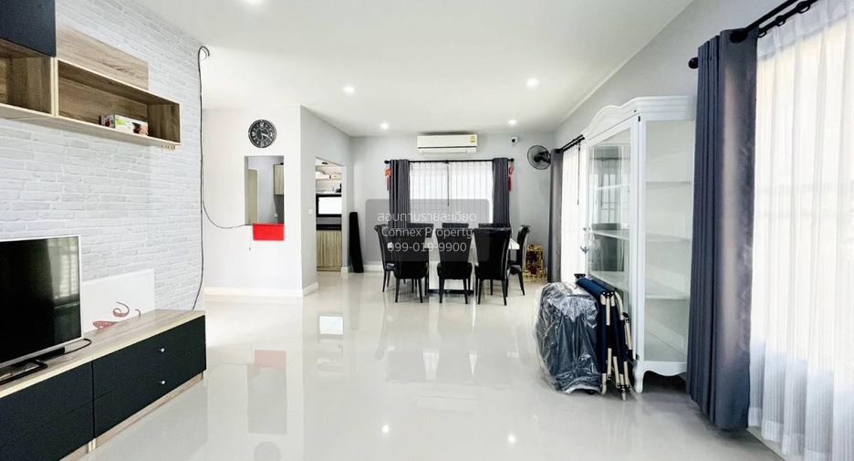 For sale 3 bedrooms house in Mueang Pathum Thani, Pathum Thani