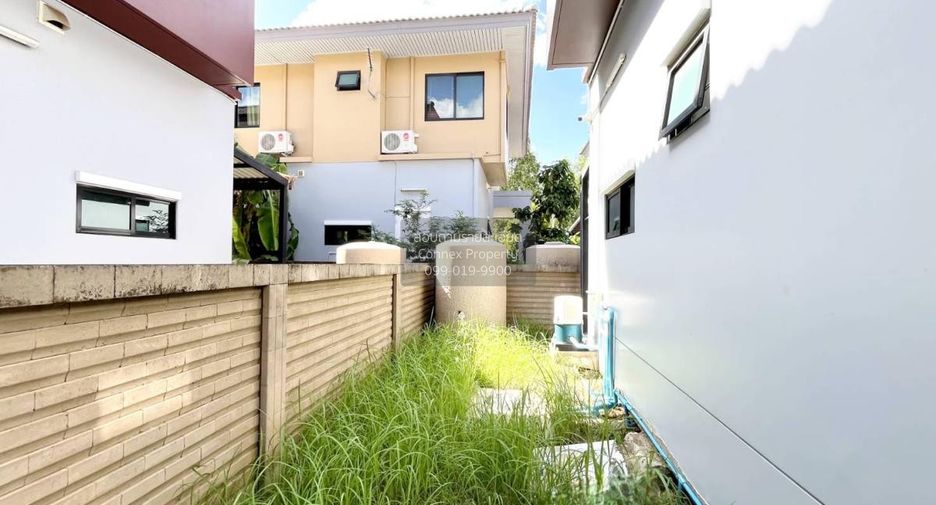 For sale 3 bedrooms house in Mueang Pathum Thani, Pathum Thani