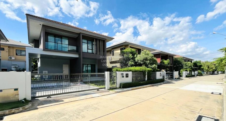 For sale 3 bedrooms house in Mueang Pathum Thani, Pathum Thani