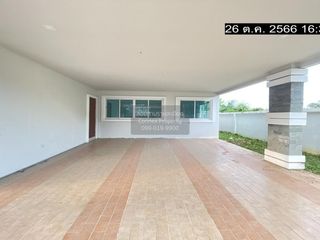 For sale 4 bedrooms house in Mueang Nakhon Pathom, Nakhon Pathom