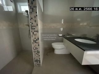 For sale 4 bedrooms house in Mueang Nakhon Pathom, Nakhon Pathom